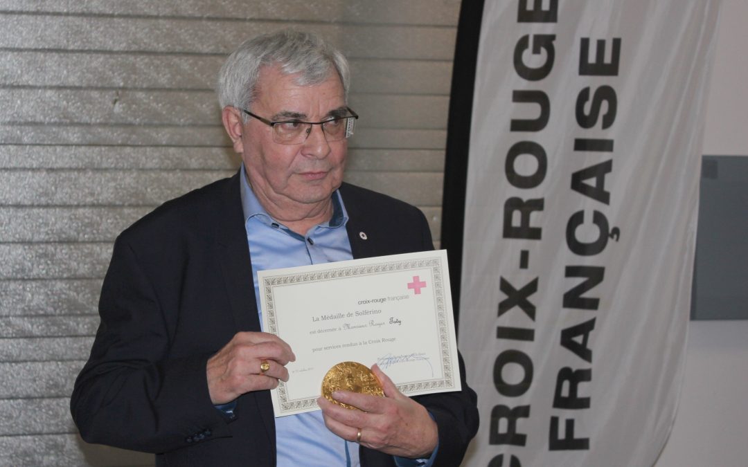 La plus haute distinction de la CRf remise à monsieur Roger TOTY